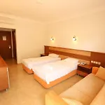 مافروكا 4*
