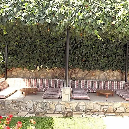 Mavruka 4* Ολουντενίζ