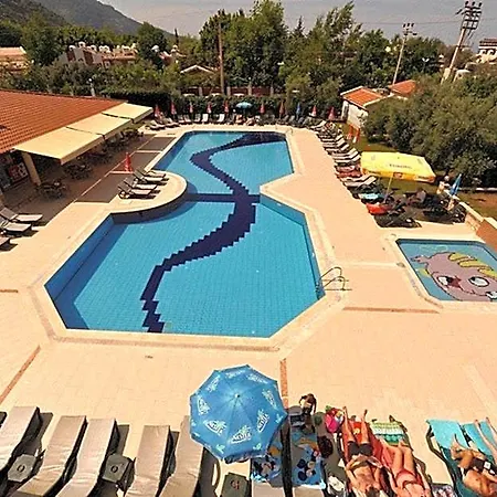 Mavruka Ολουντενίζ