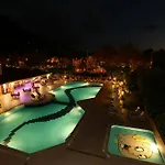 Mavruka 4*